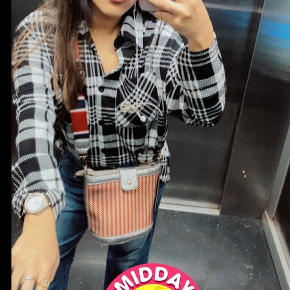 SHEIN shirt - Picture 3 of 4